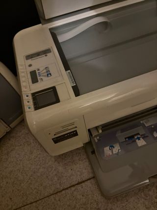 Impressora HP Cinza e Branca