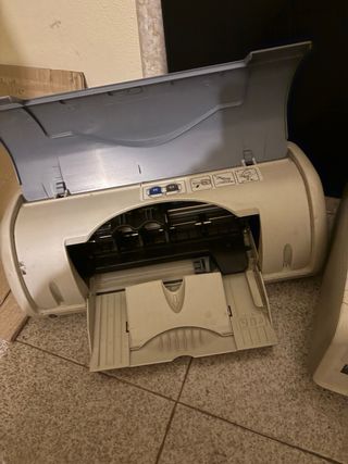 Impressora HP Cinza e Branca