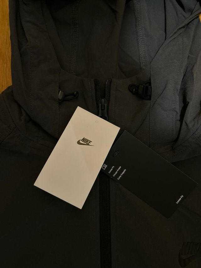 Chaqueta Cortavientos Nike Tech Woven Hombre