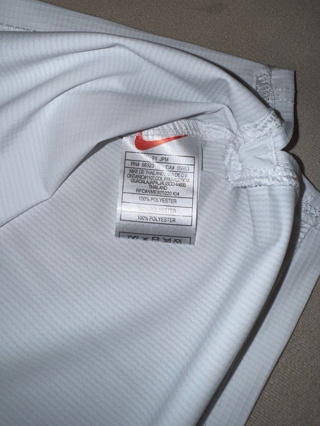 Camiseta Nike Blanca Trail