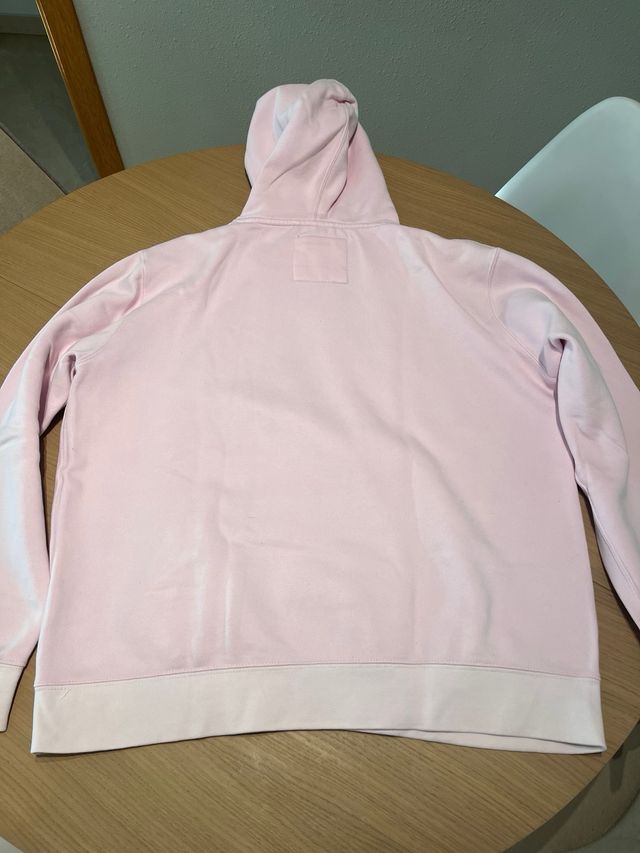 Sudadera rosa con capucha