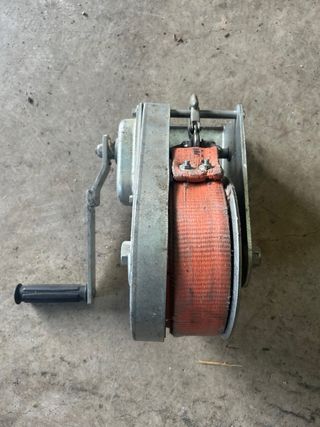 Cabrestante de 3000 libras ( 1500kilos aprox)