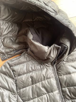 Abrigo de plumas  mujer gris talla S.