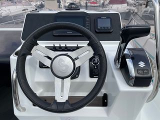 2022 BENETEAU FLYER 6 SUNDECK