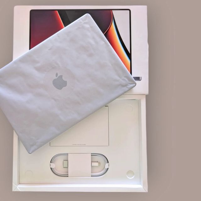 Apple MacBook Pro 16" M1 Pro 1TB New Special Price