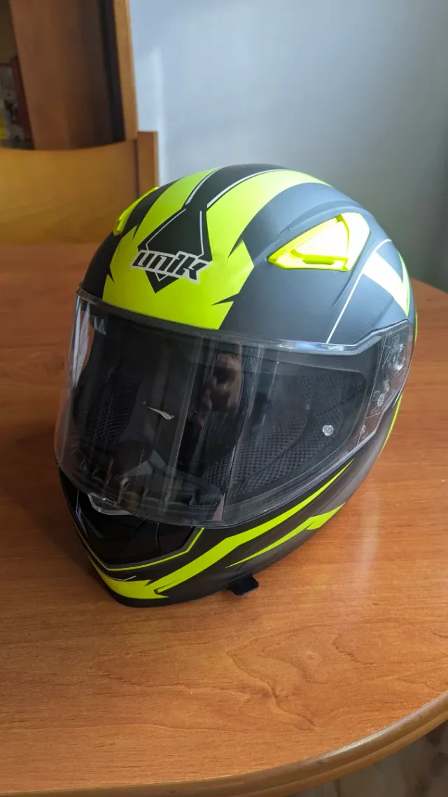 Casco Moto Unik Negro y Amarillo