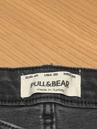 Pantalón vaquero negro