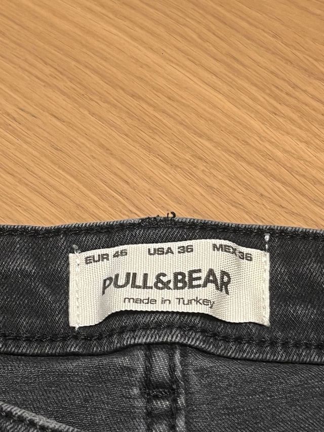 Pantalón vaquero negro