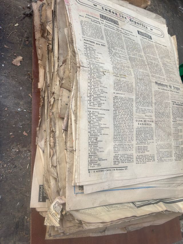 se vende lote de periódicos antiguos un buen lote