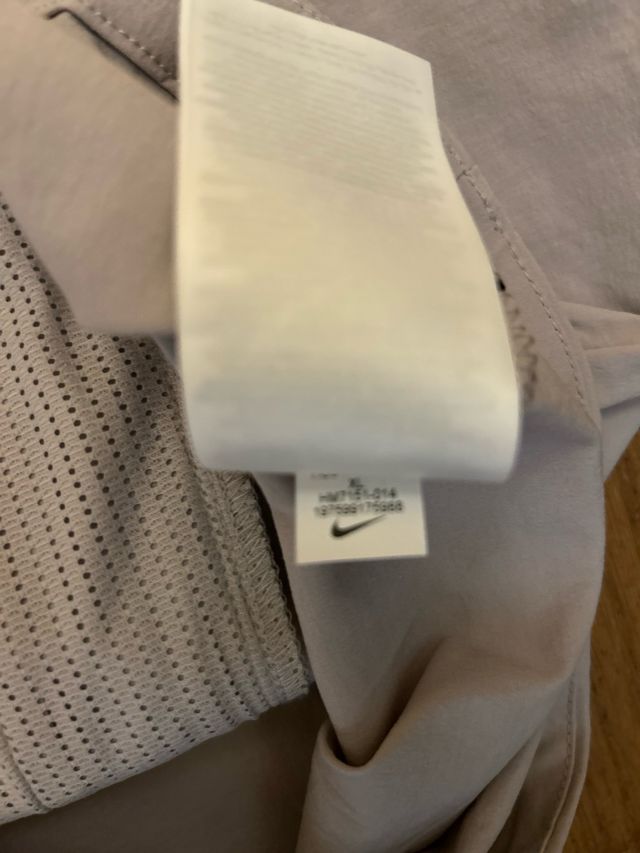 Chaqueta cortavientos Nike Tech Gris/Blanco