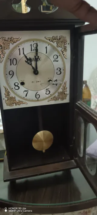 Reloj de pared Manix vintage. Antigüedades