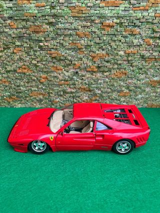 Ferrari GTO 1984 - Escala 1:18 - Burago