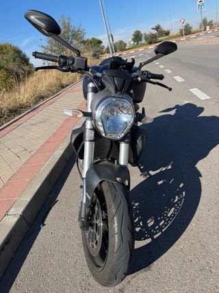 Ducati Monster 821 Negra