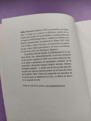 La Biblia de Barro - Julia Navarro