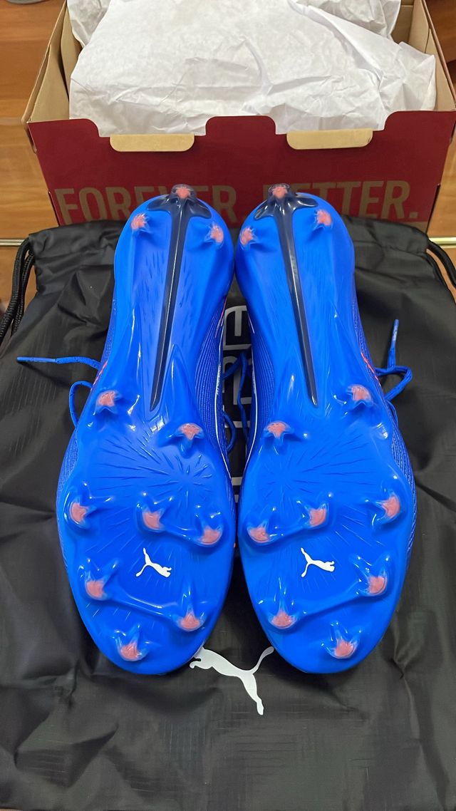 Botas de fútbol Puma Ultra Talla 42.5 Nuevas