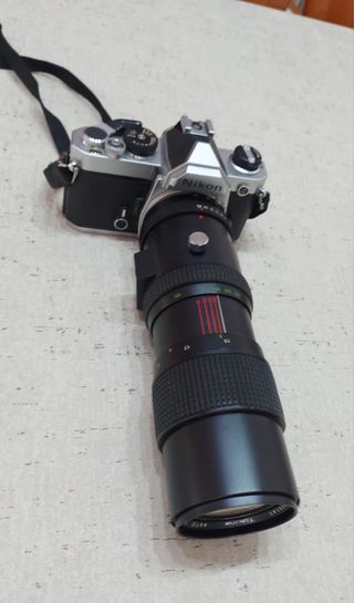 Equipo Fotográfico Nikon: Cámara, Lentes, flashes.