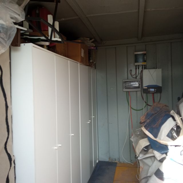 Contenedor caseta de hierro