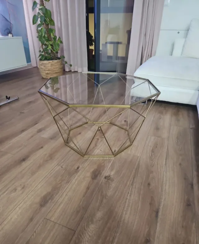 Mesa de centro geométrica cristal y metal