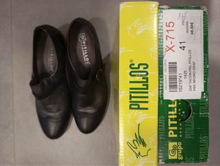 Zapatos abotinados mujer