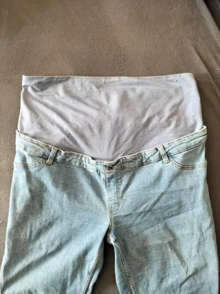 Pantalón vaquero premamá pitillo