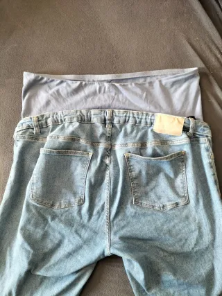 Pantalón vaquero premamá pitillo