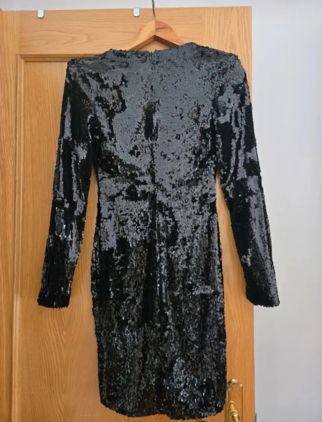 Vestido negro lentejuelas manga larga con forro