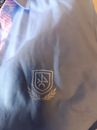 Camisa Valecuatro azul y rosa