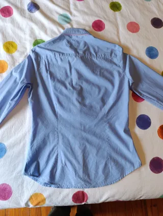 Camisa Valecuatro azul y rosa