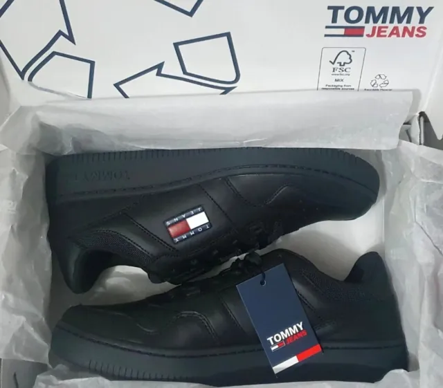 TOMMY HILFIGER ORIGINAL A ESTRENAR TALLA 42