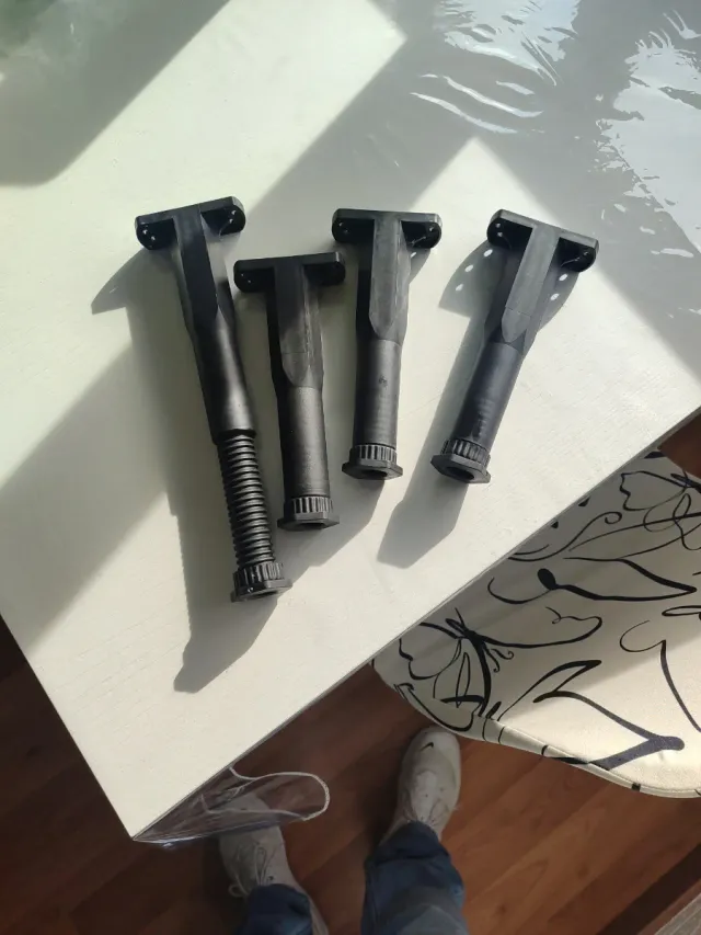 Patas extensibles para muebles (4 unidades)