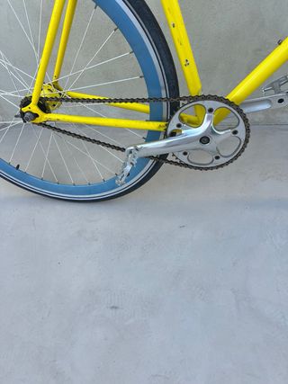 Bicicleta Fixie Amarilla Ruedas Azules
