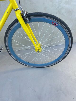 Bicicleta Fixie Amarilla Ruedas Azules