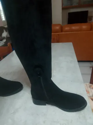 Stivali donna camoscio neri