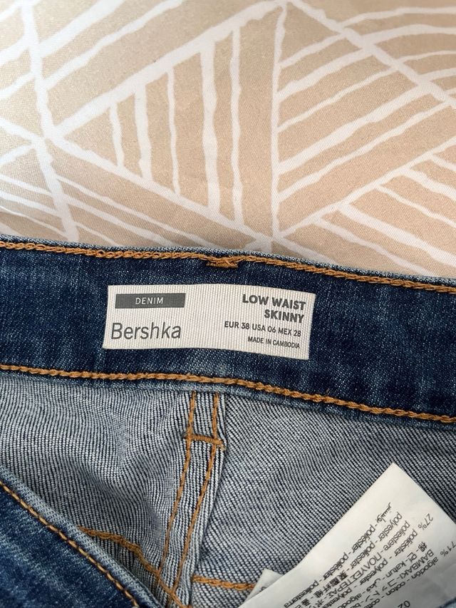 Pantalón vaquero Bershka