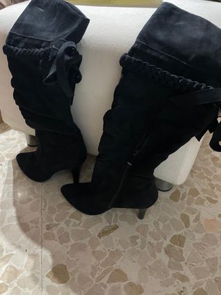 Botas altas tacón negras