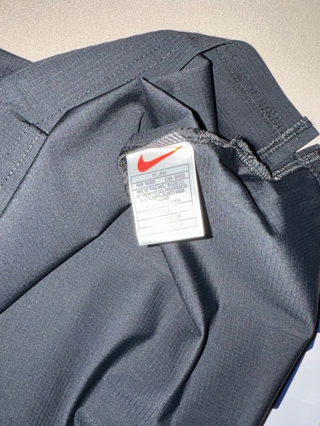 Camiseta Nike Trail Negra