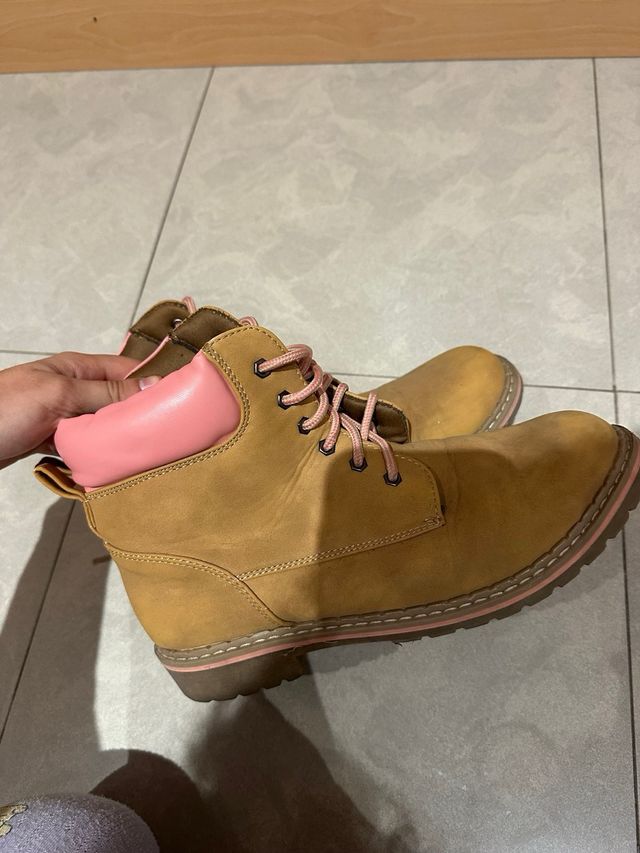 Botas Timberland Marrones y Rosas