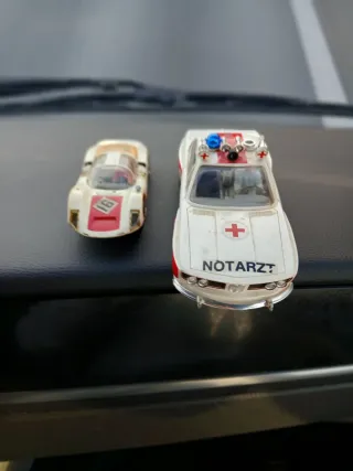 Scalextric Porsche 908/3 y Coche de Policía