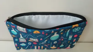 Regalo Navidad: Neceser y calcetines de química