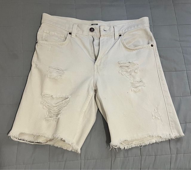 Vaqueros Bershka rotos blancos Talla 36