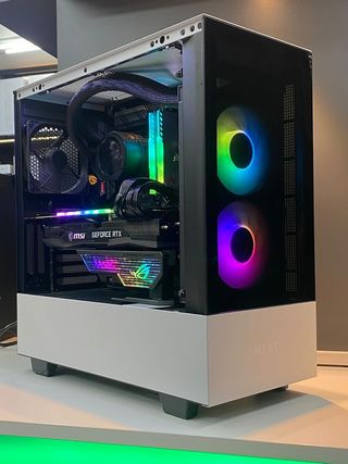 PC Gaming RTX 3060 + Ryzen 7 7600X ! ! NUEVO ! !