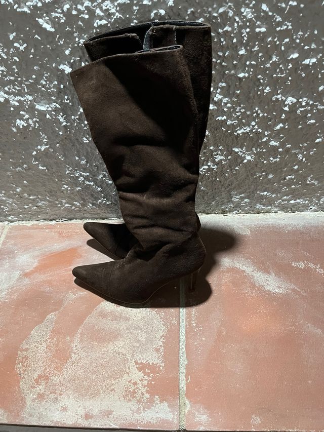 Botas altas tacón marrón oscuro talla 39