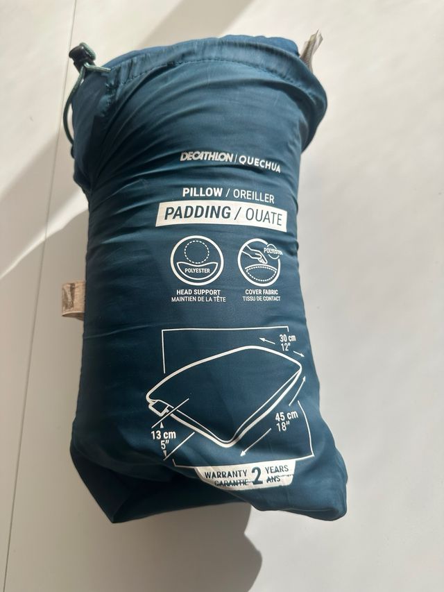 Almohada de viaje Quechua azul