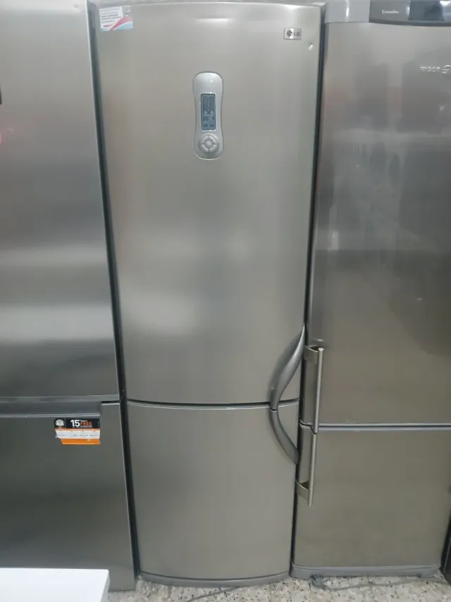 Nevera LG plateada