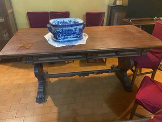 Tavolo in noce massello