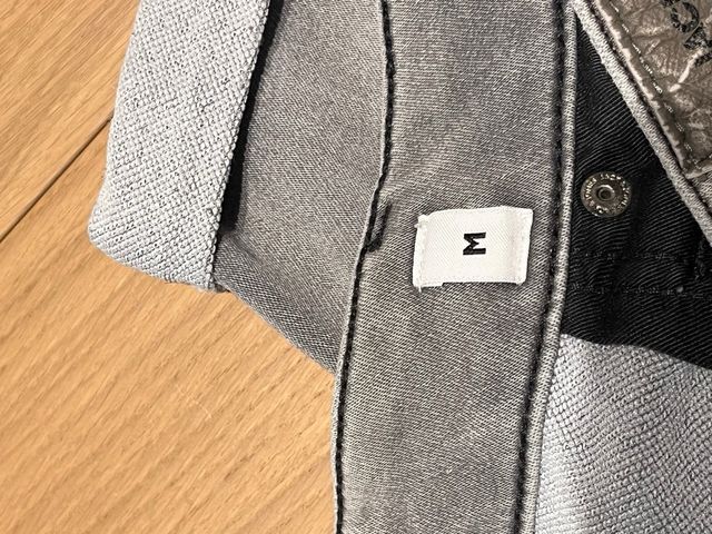 Pantalones cortos grises vaqueros