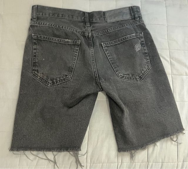 Vaqueros Bershka negros rotos Talla S