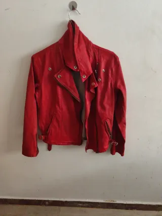 Chaqueta Levis Roja