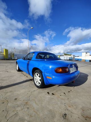 Mazda MX-5 1990