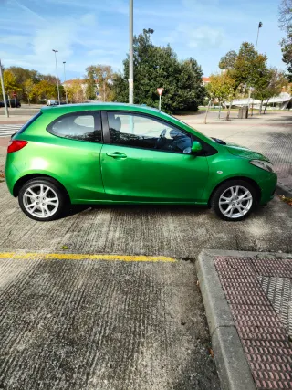 Mazda 2 2009